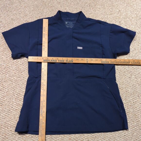FIGS Casma Scrub Top Womens Medium Blue 3 Pocket Short Sleeve Medical Uniform - Picture 2 of 5